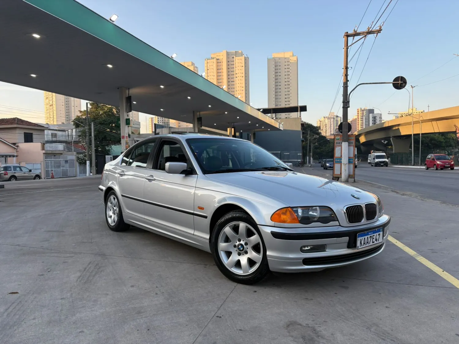 avv-bmw-323ivenda-6us9lg3-imagem-008