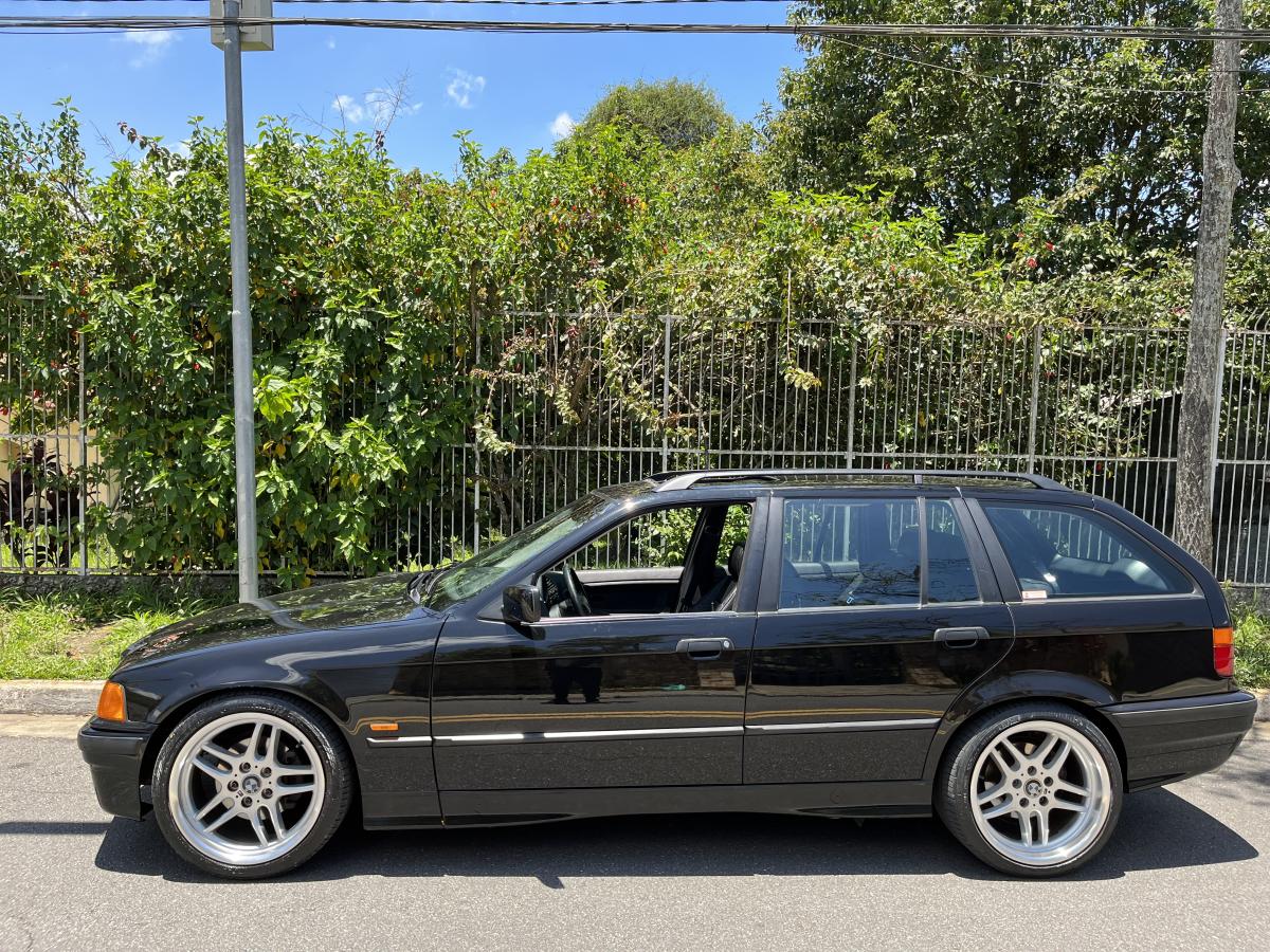 avv-bmw-328i-touring-mec-venda-es4gdut-imagem-014