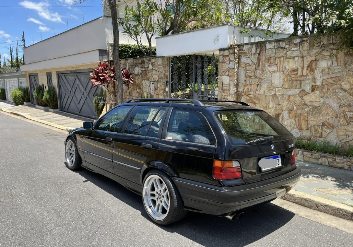 avv-bmw-328i-touring-mec-venda-es4gdut-imagem-015