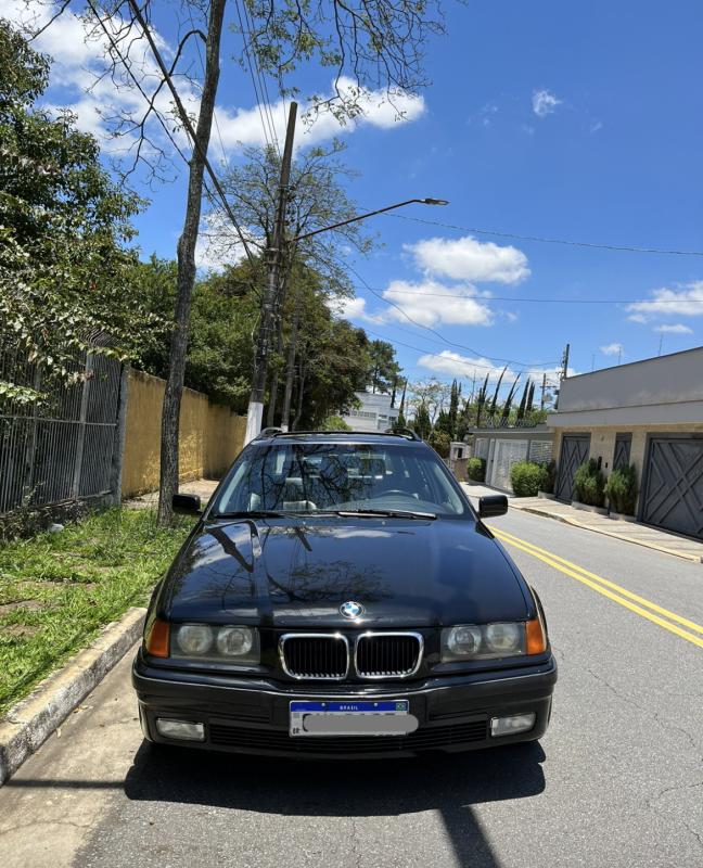 avv-bmw-328i-touring-mec-venda-es4gdut-imagem-017