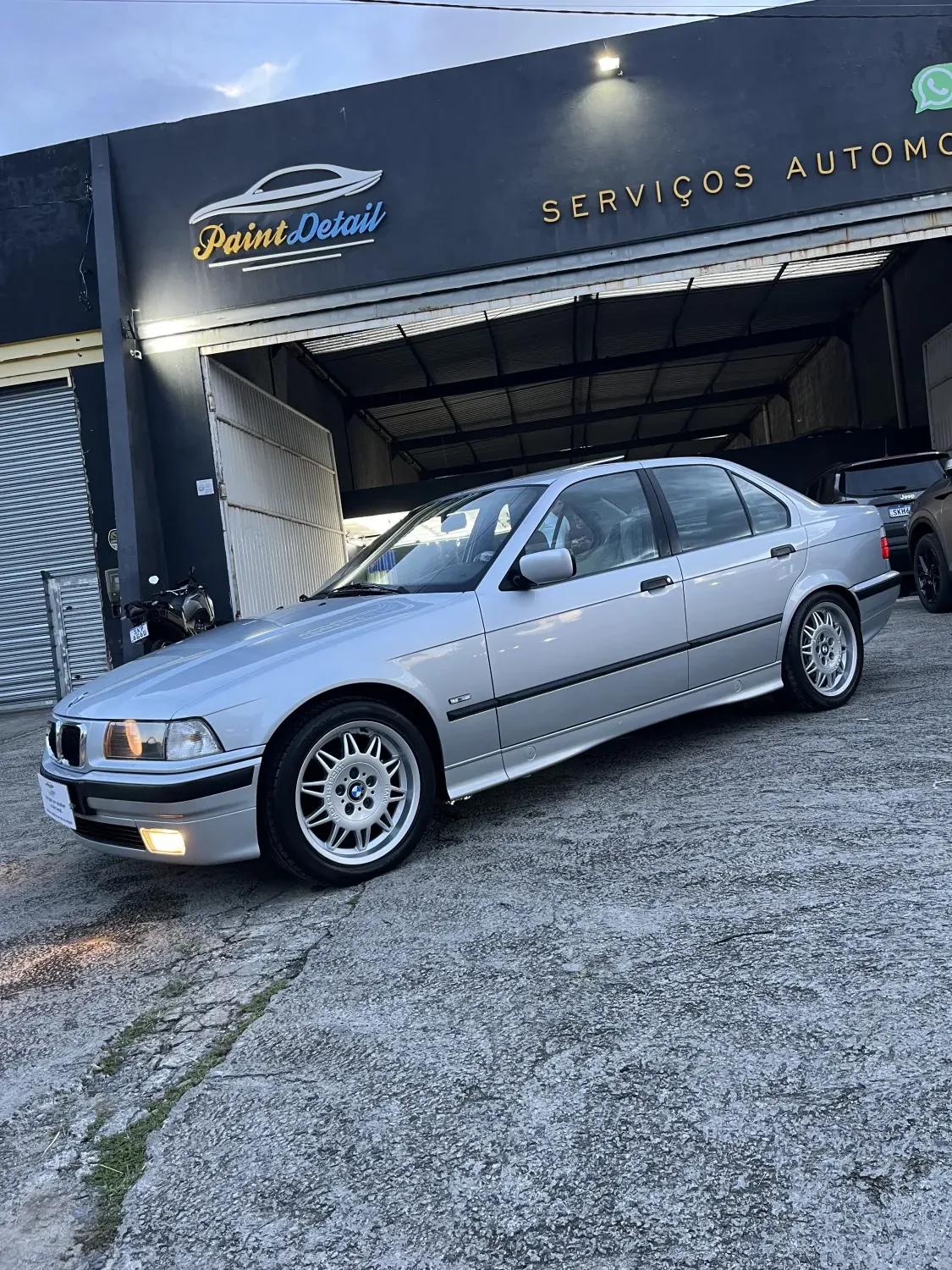 avv-bmw-328i-venda-98f2dbf-imagem-001