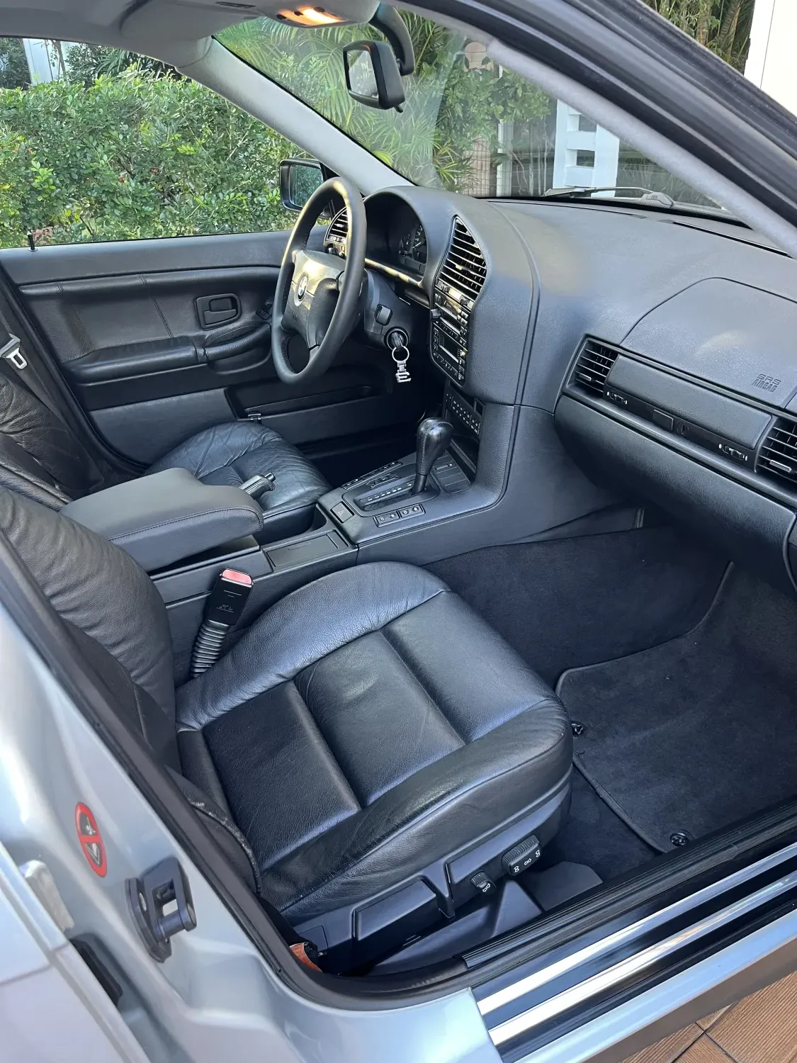 avv-bmw-328i-venda-98f2dbf-imagem-007