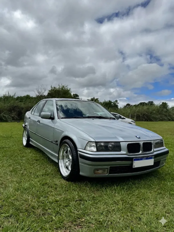avv-bmw-328i-venda-e3c2c81-imagem-005