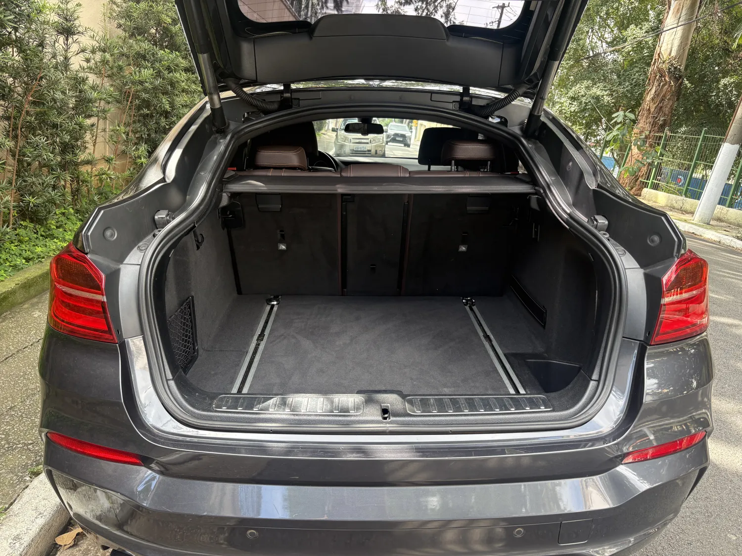 avv-bmw-x4-venda-e6db244-imagem-010