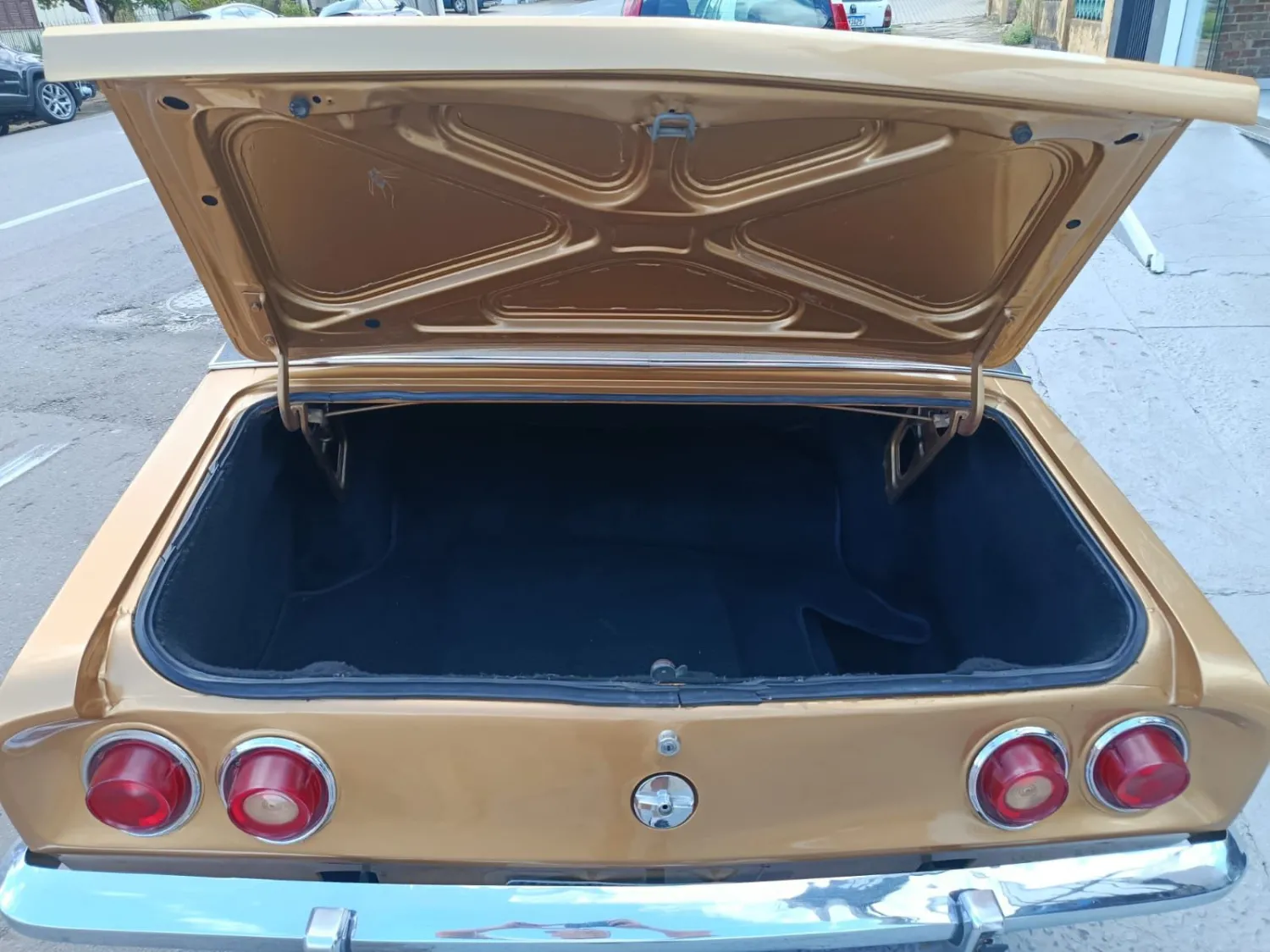 avv-chevrolet-opala-luxo-venda-xsuovak-imagem-016