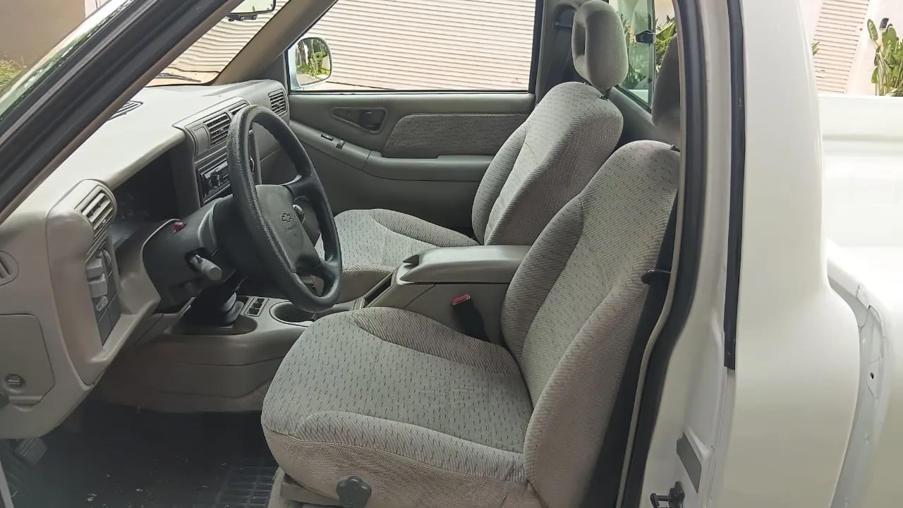 avv-chevrolet-s10-deluxe-4-3-v6-venda-094v5jt-imagem-008