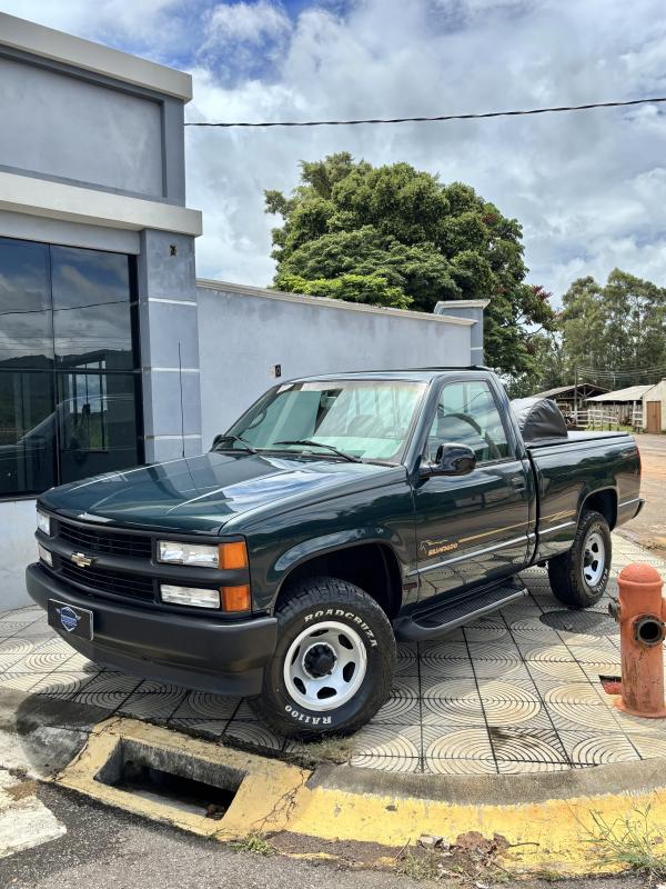 avv-chevrolet-silverado-t-venda-y981yj2-imagem-001