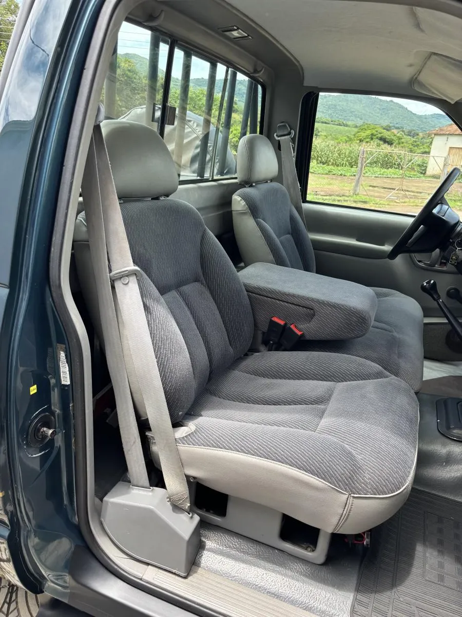avv-chevrolet-silverado-t-venda-y981yj2-imagem-013