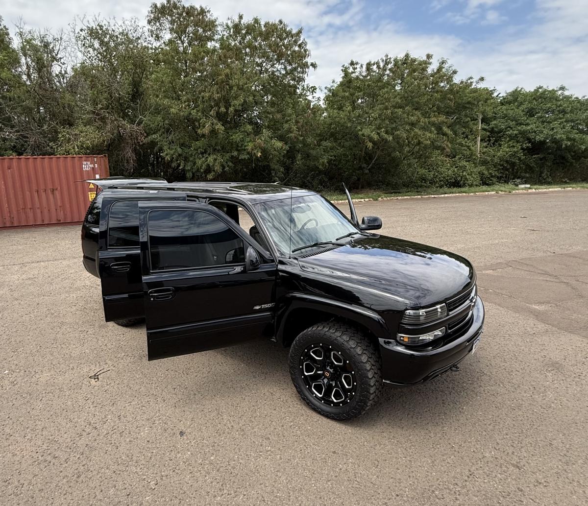 avv-chevrolet-suburban-lt-venda-jg2ah2z-imagem-002