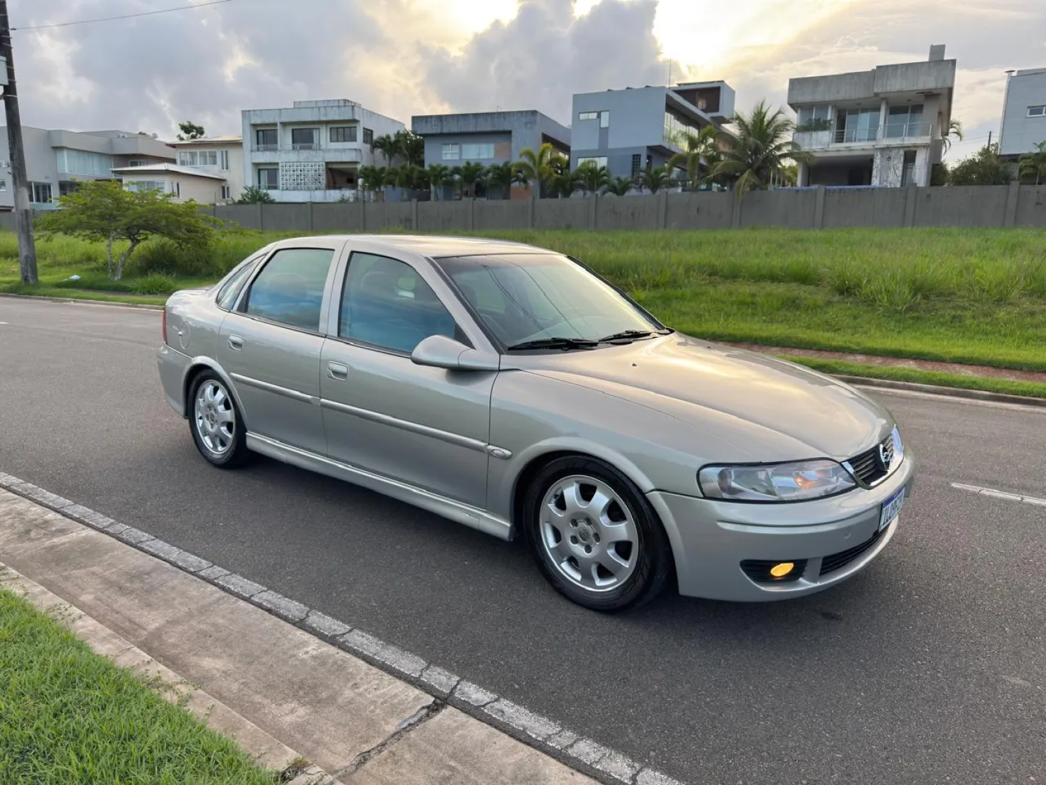 avv-chevrolet-vectra-cd-venda-ir1zkgo-imagem-001