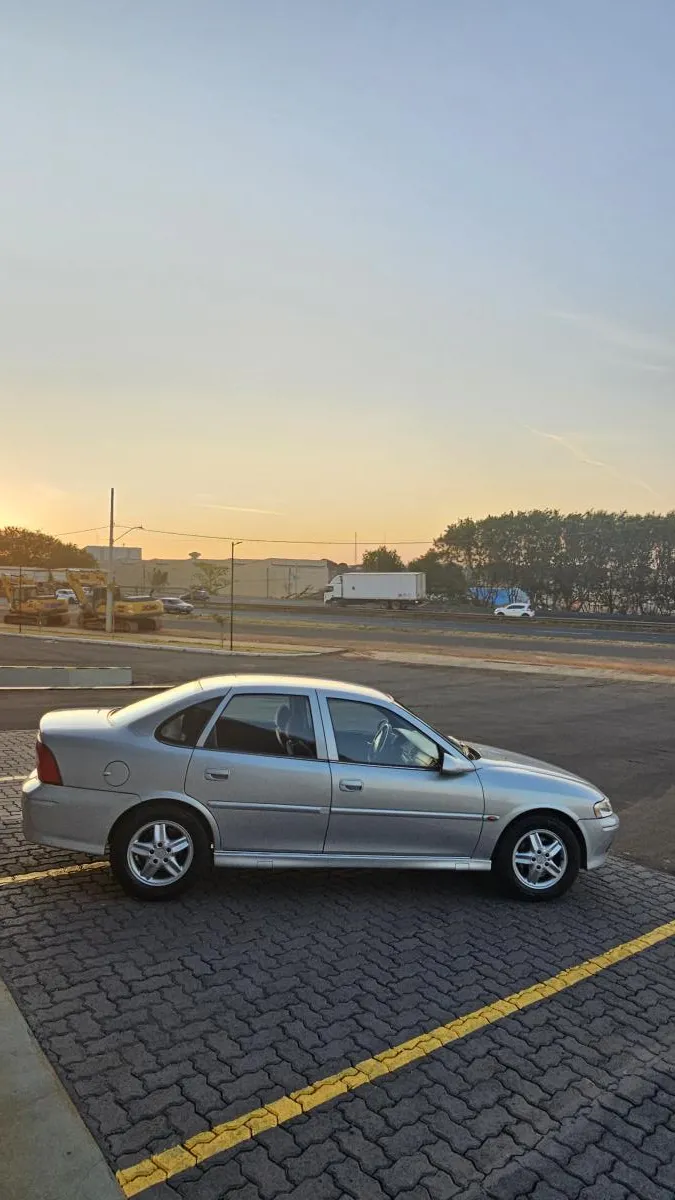 avv-chevrolet-vectra-cd-venda-ru1itvl-imagem-013