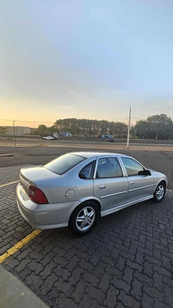 avv-chevrolet-vectra-cd-venda-ru1itvl-imagem-018
