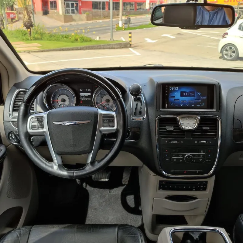 avv-chrysler-town-country-venda-11d7f08-imagem-012