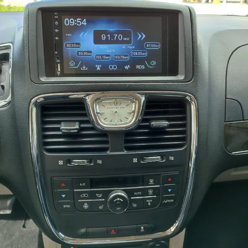 avv-chrysler-town-country-venda-11d7f08-imagem-014
