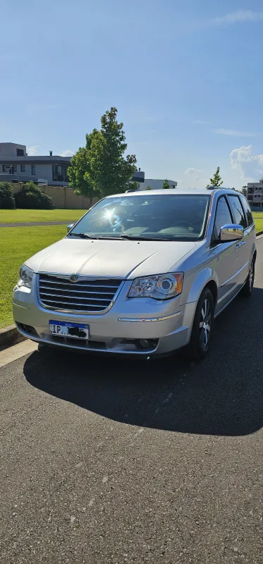 avv-chrysler-town-country-venda-7b25c75-imagem-004