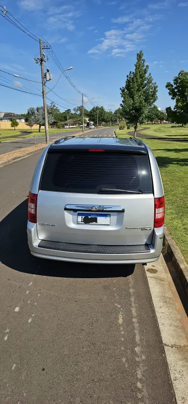 avv-chrysler-town-country-venda-7b25c75-imagem-007