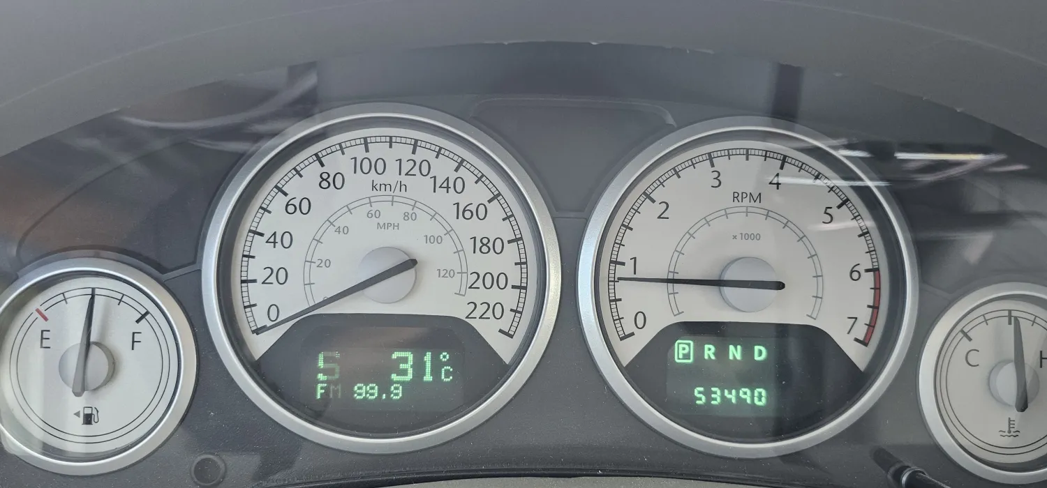 avv-chrysler-town-country-venda-7b25c75-imagem-013