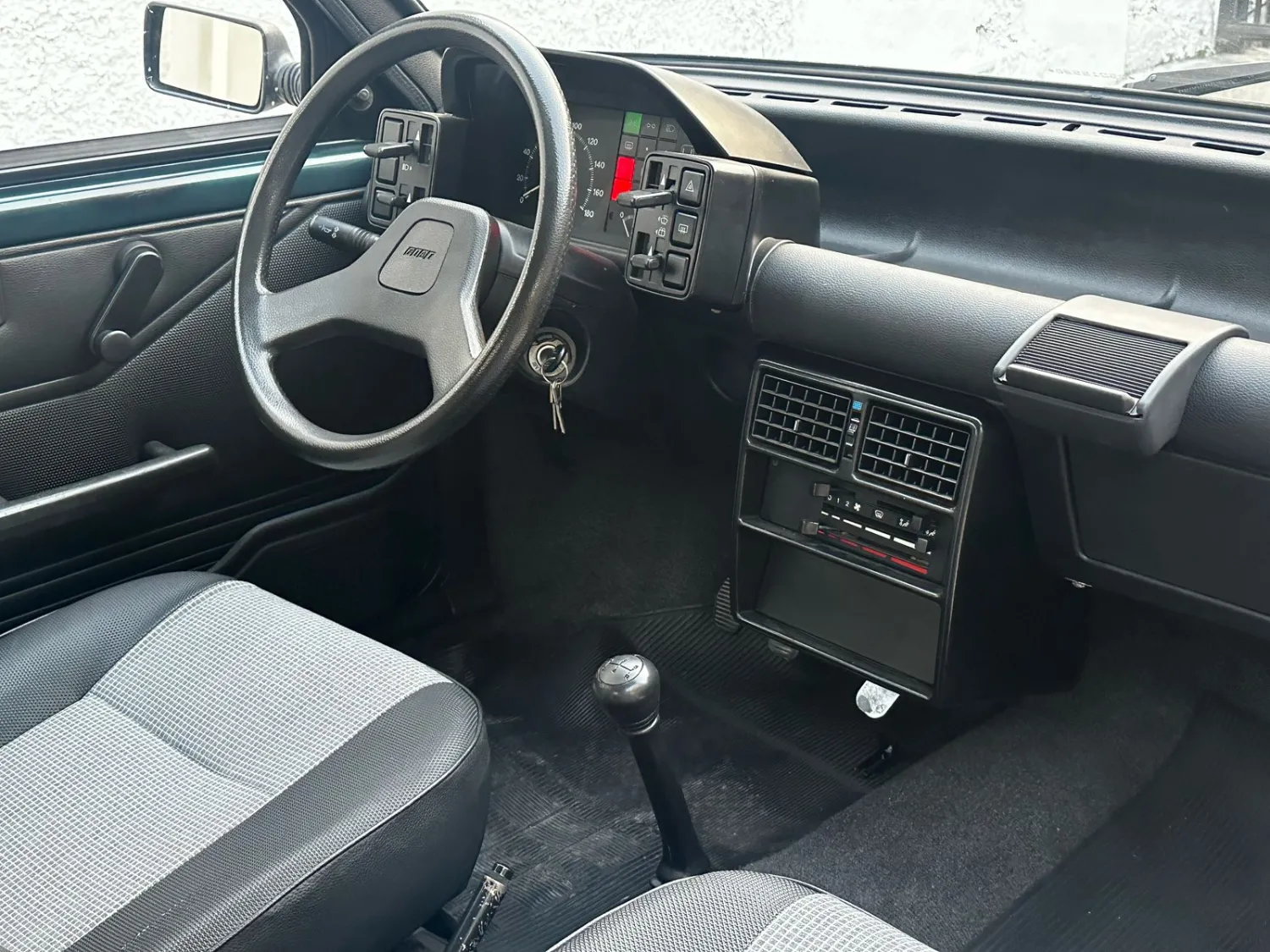 avv-fiat-uno-uno-mille-electron-venda-t8i7wai-imagem-026