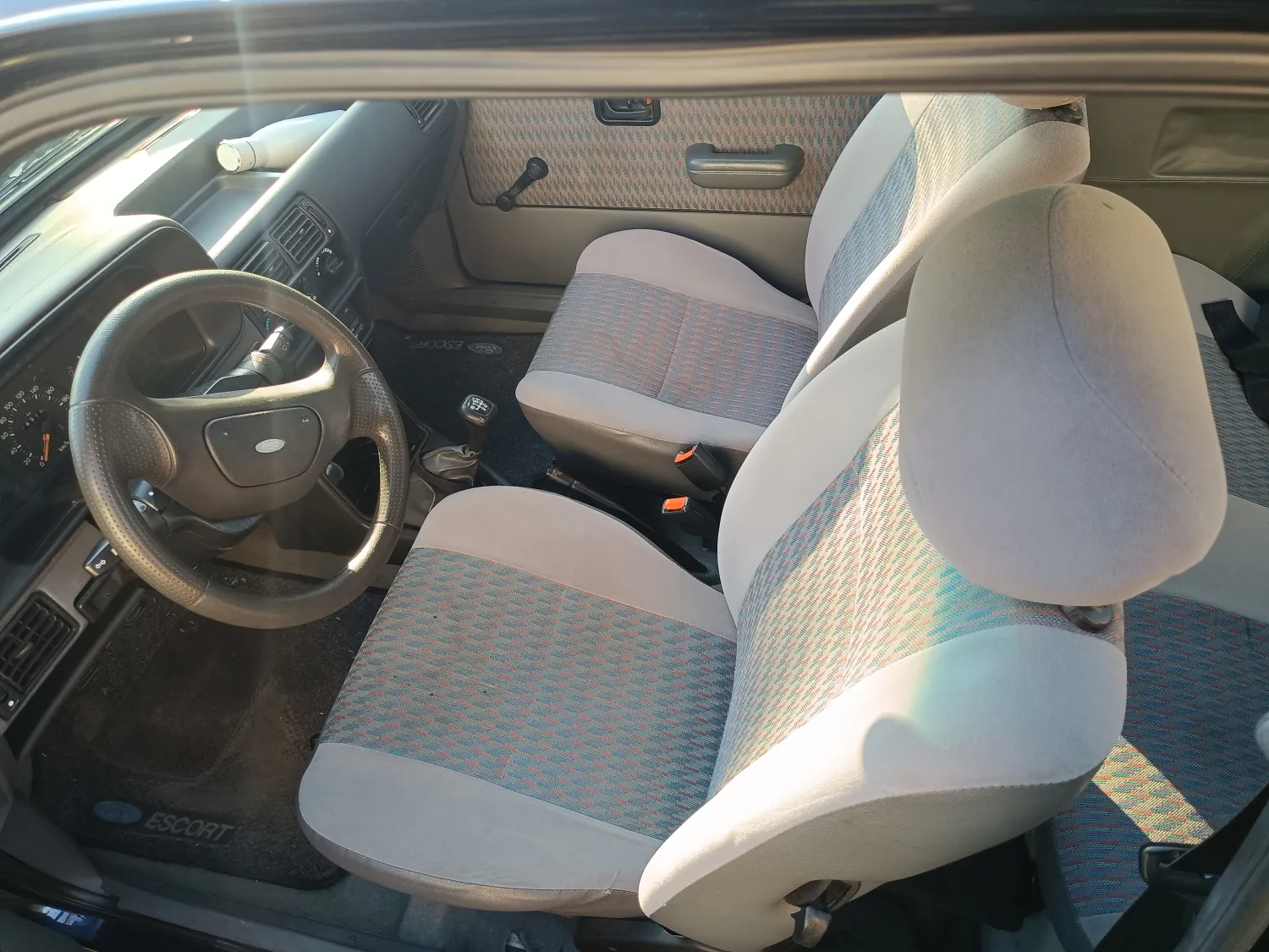 avv-ford-escort-venda-32ad6d8-imagem-008