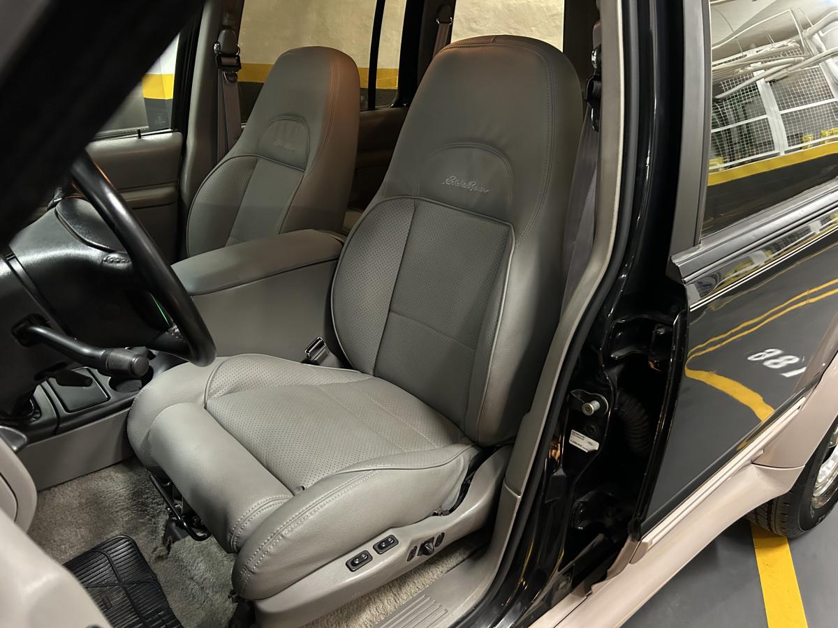 avv-ford-explorer-eddie-bauer-venda-8k7y947-imagem-014