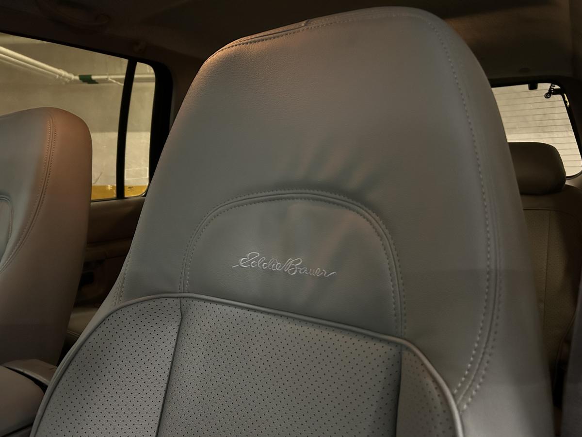 avv-ford-explorer-eddie-bauer-venda-8k7y947-imagem-015