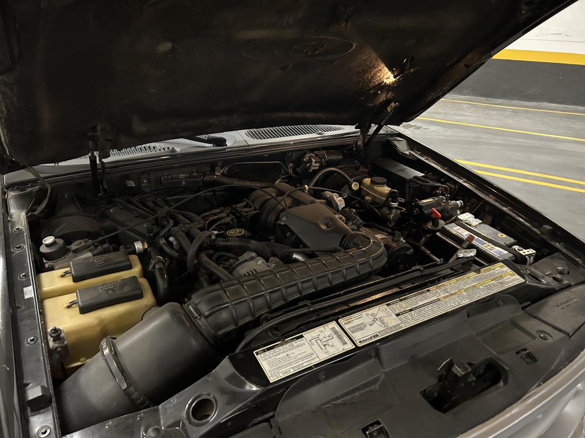 avv-ford-explorer-eddie-bauer-venda-8k7y947-imagem-021