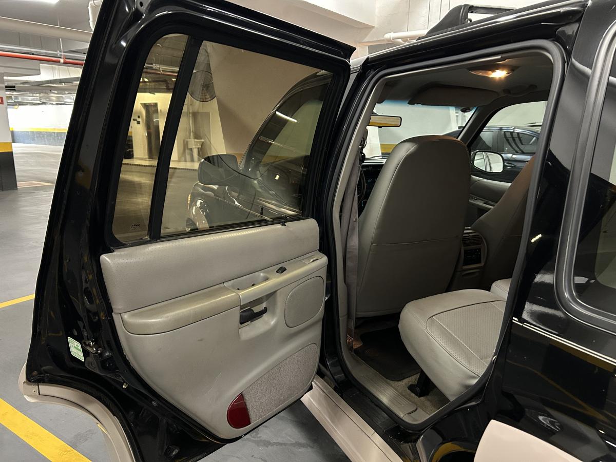 avv-ford-explorer-eddie-bauer-venda-8k7y947-imagem-027
