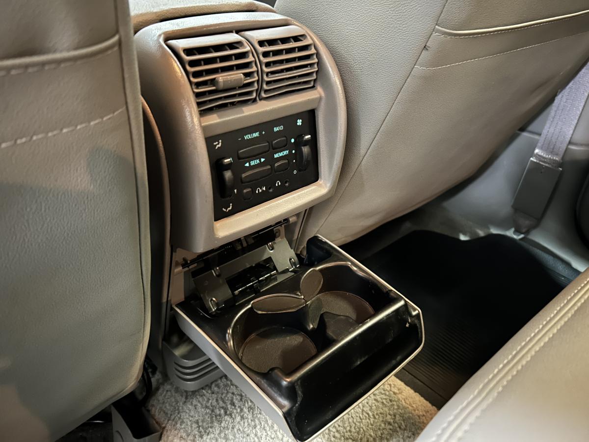 avv-ford-explorer-eddie-bauer-venda-8k7y947-imagem-029