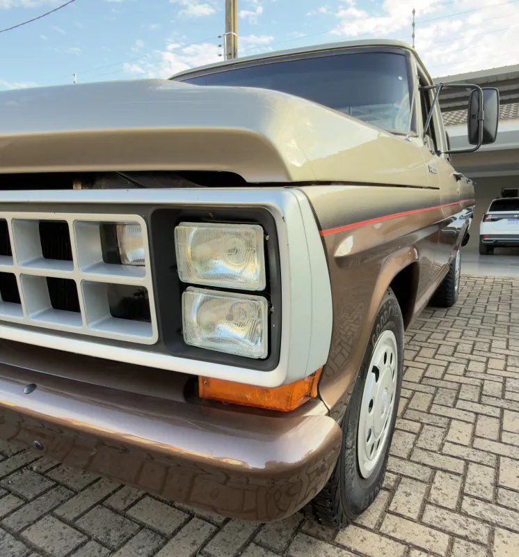 avv-ford-f100-cs-6cc-venda-y2sh743-imagem-001