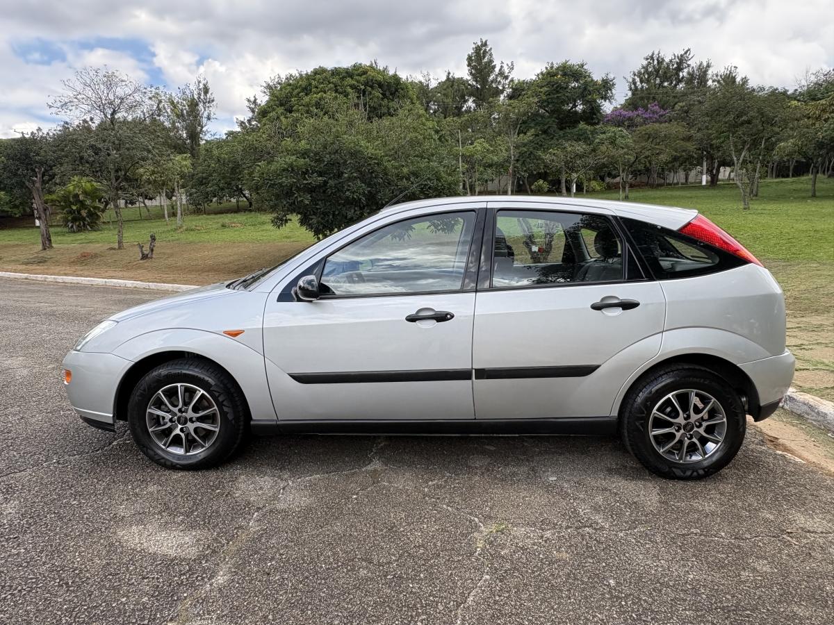 avv-ford-focus-glx-hatch-venda-ybe6vpw-imagem-001