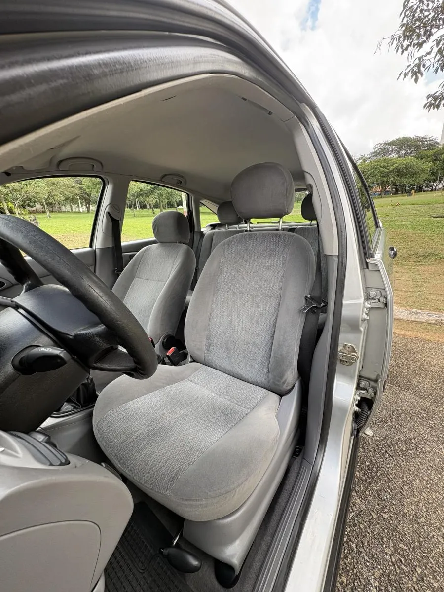 avv-ford-focus-glx-hatch-venda-ybe6vpw-imagem-015