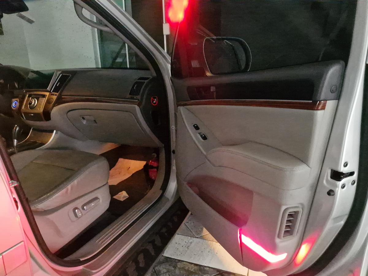 avv-hyundai-veracruz-3-8-v6-venda-6ehij90-imagem-013