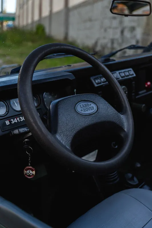 avv-land-rover-defender-venda-7b0351c-imagem-016