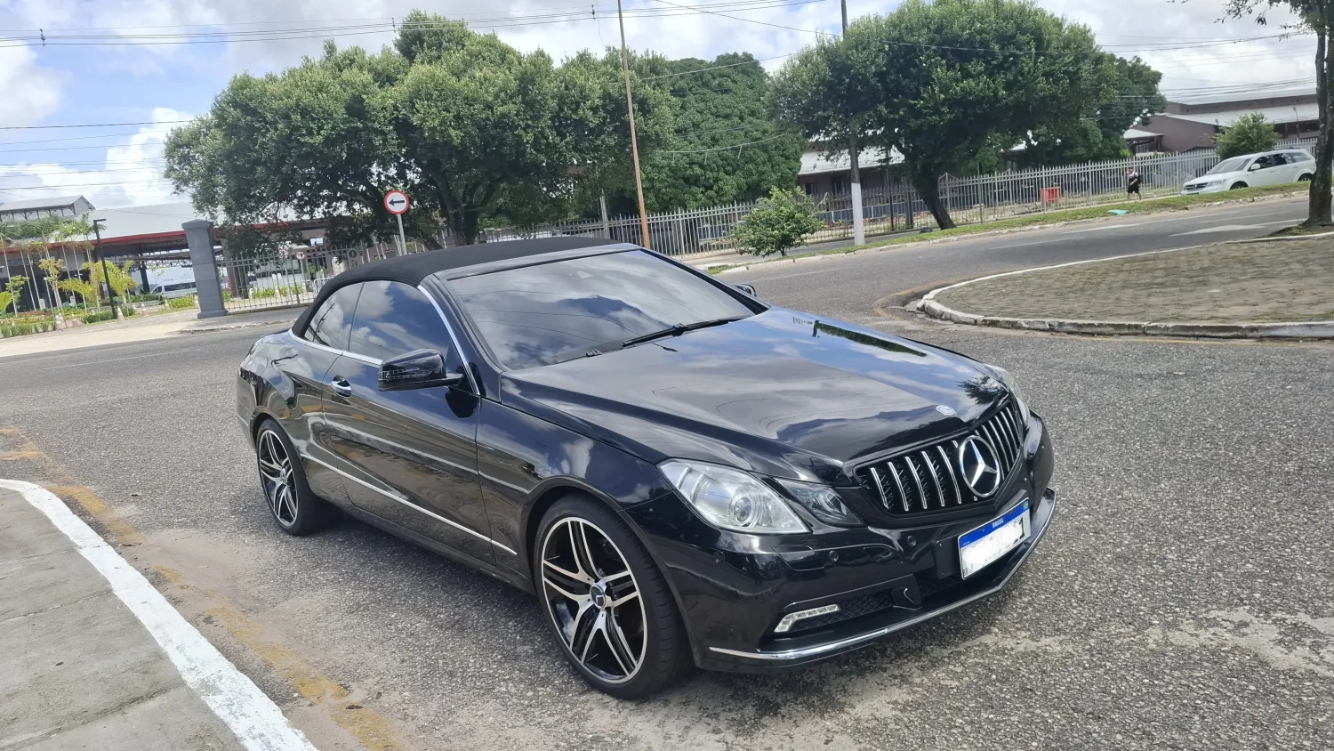 avv-mercedes-benz-e350-venda-5c35fba-imagem-002