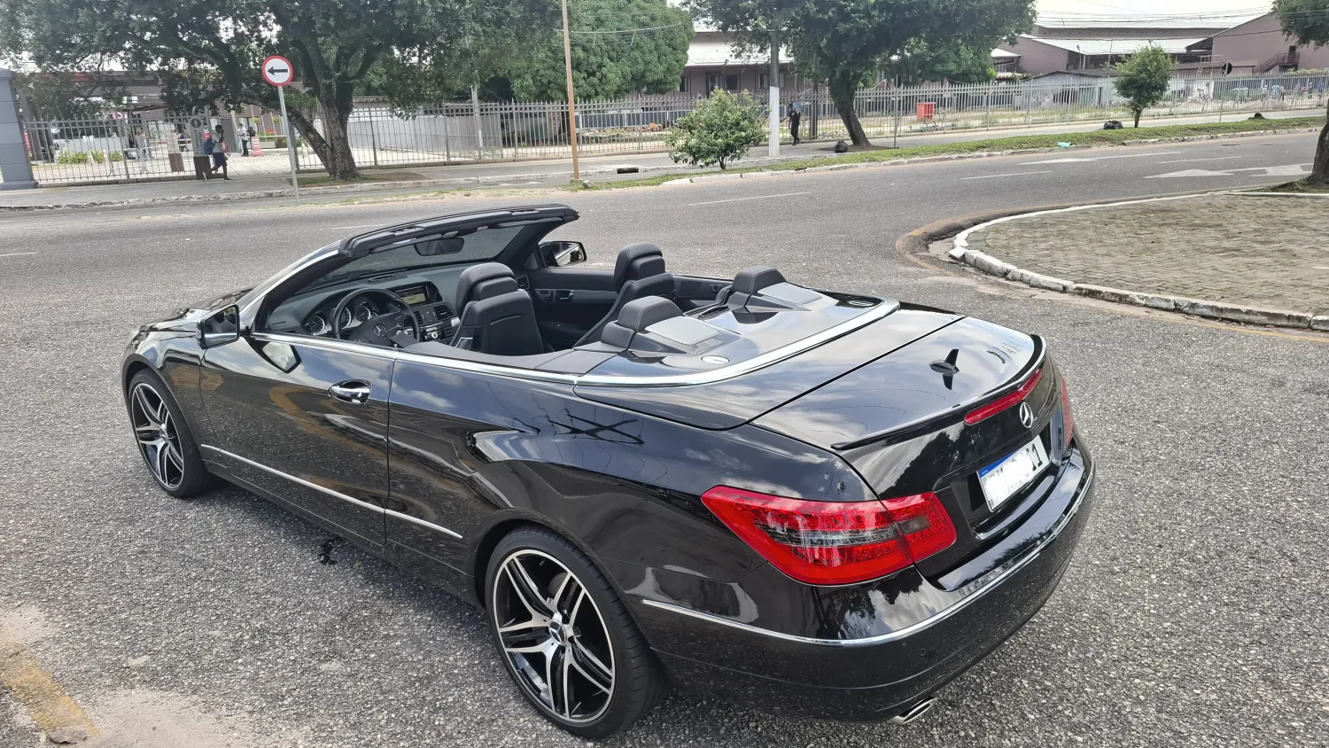 avv-mercedes-benz-e350-venda-5c35fba-imagem-016