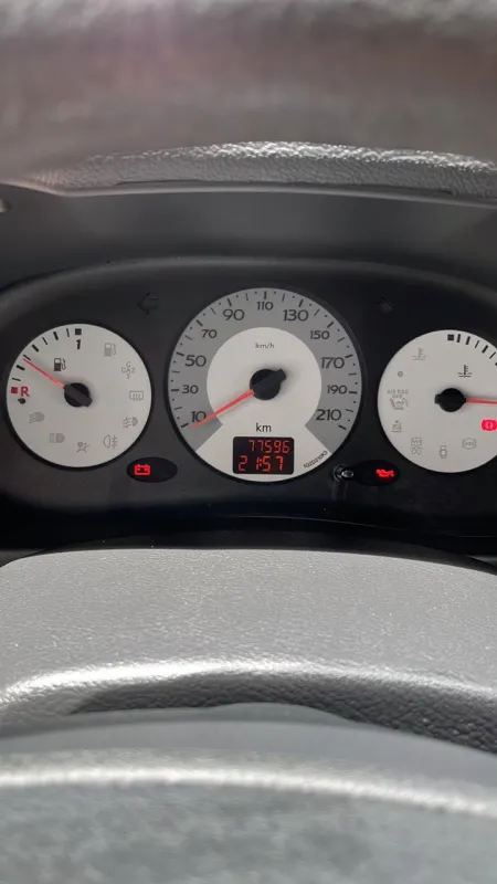 avv-renault-clio-77-000-venda-dsfo9fr-imagem-009
