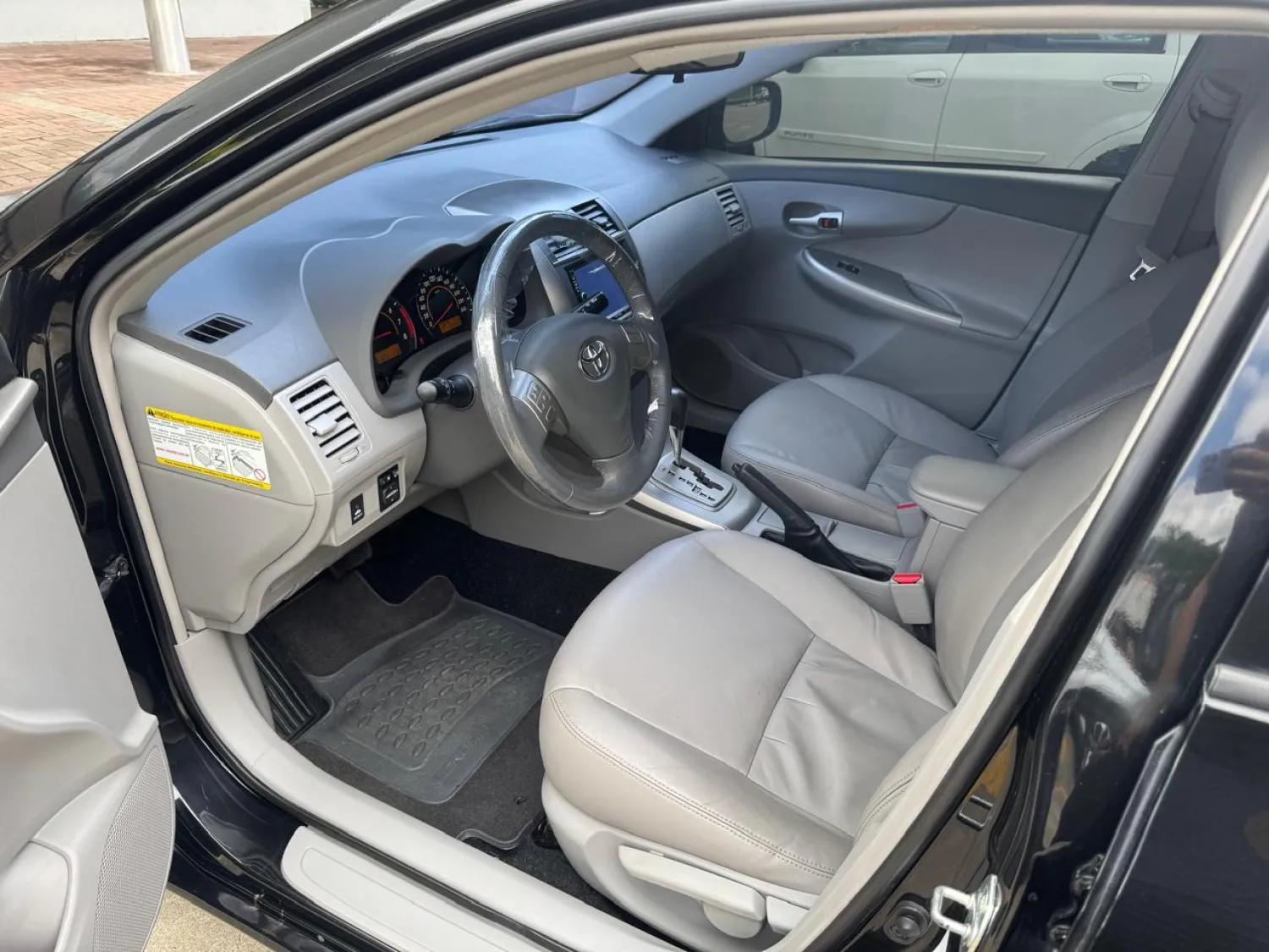 avv-toyota-corolla-venda-c58d27f-imagem-016