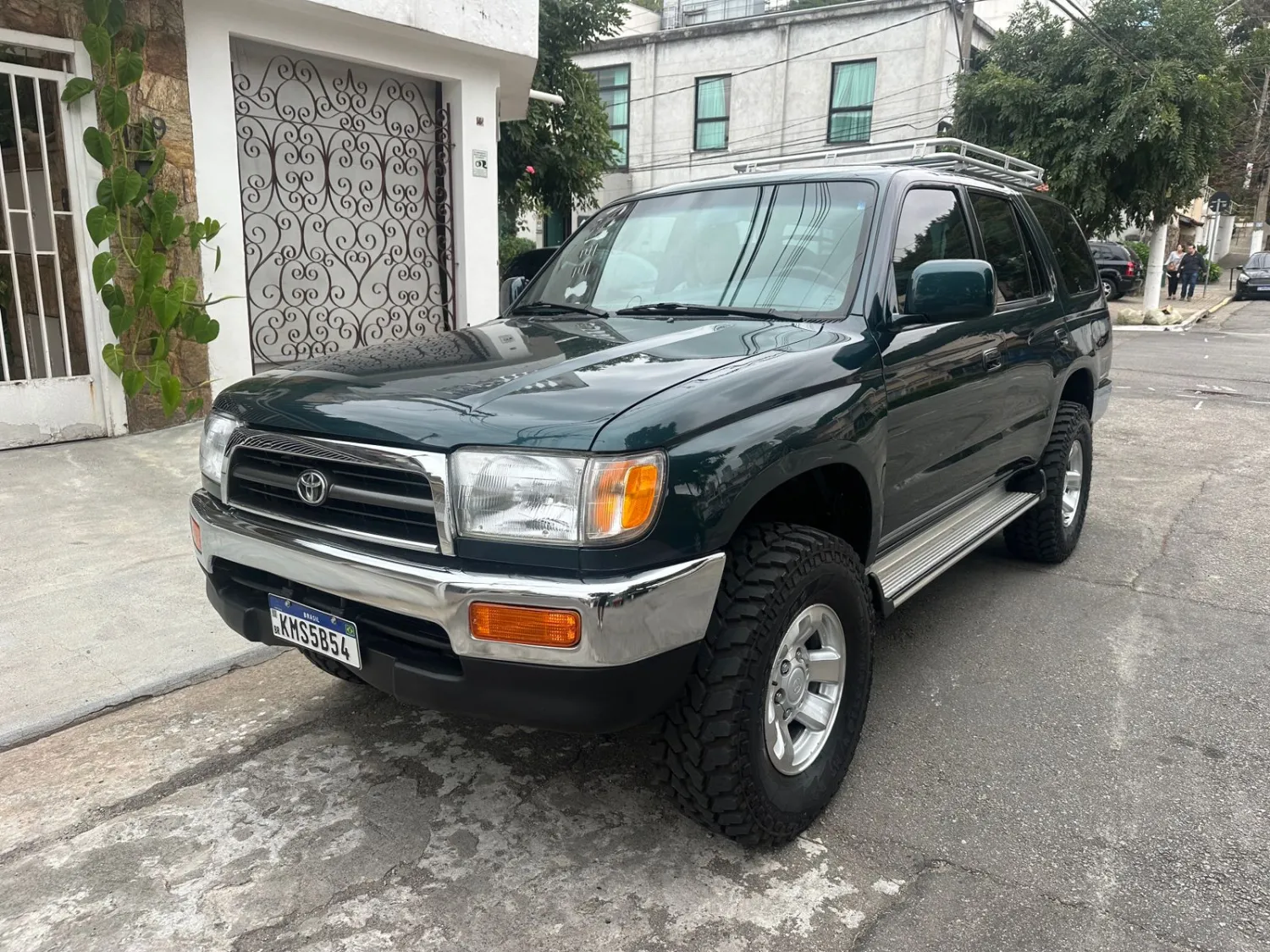 avv-toyota-hilux-sw4-3-0-turbo-diesel-venda-jwj8g5s-imagem-012