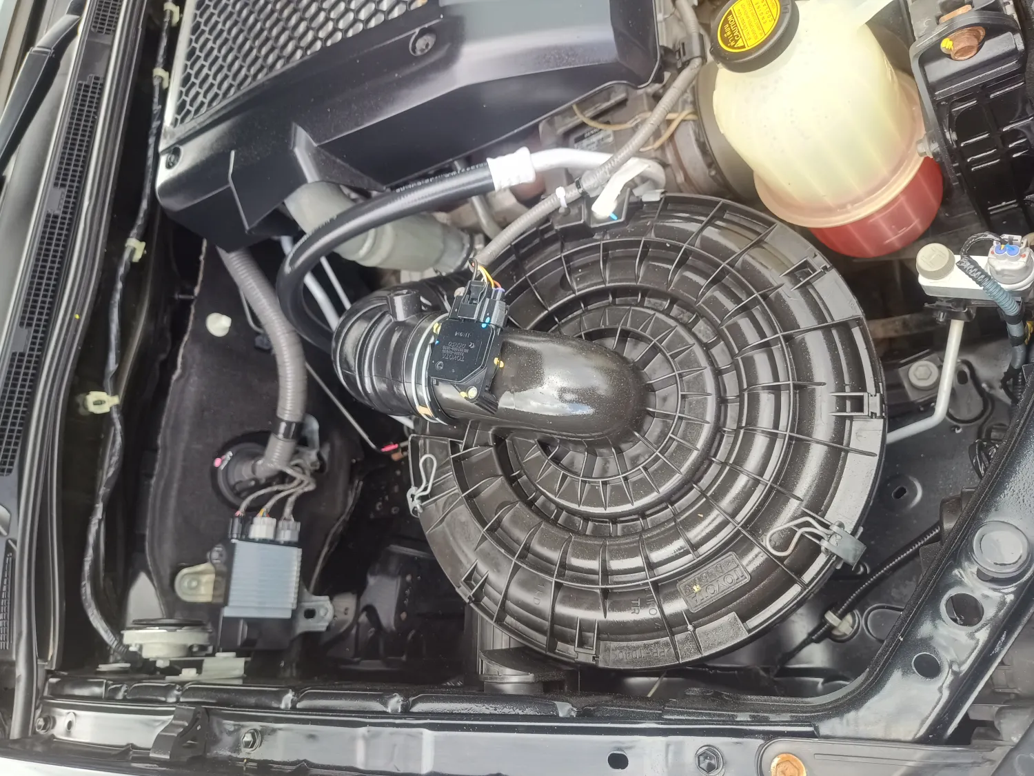 avv-toyota-hilux-venda-825ed39-imagem-009