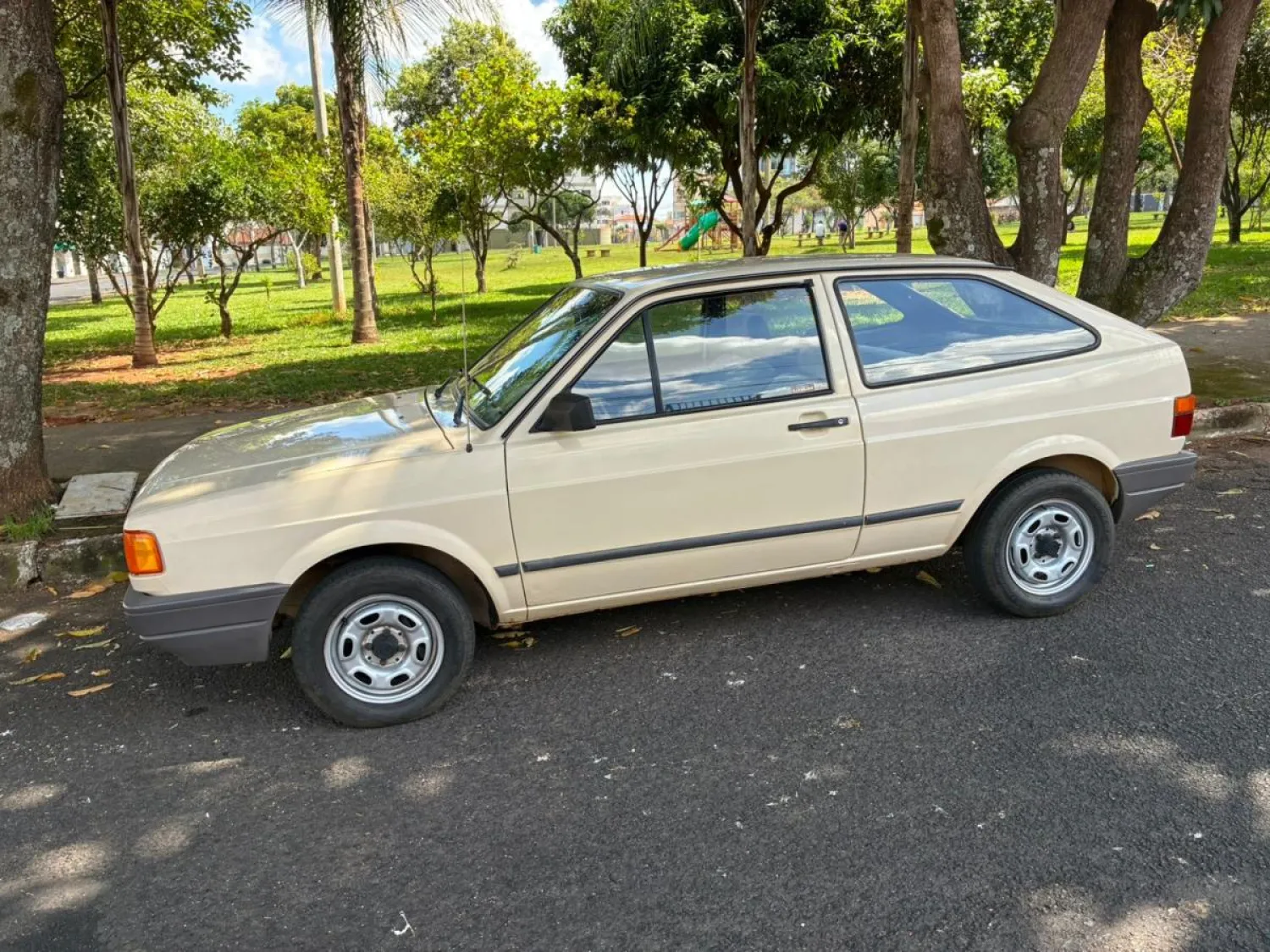 avv-volkswagen-gol-1000-venda-9fcmufd-imagem-004