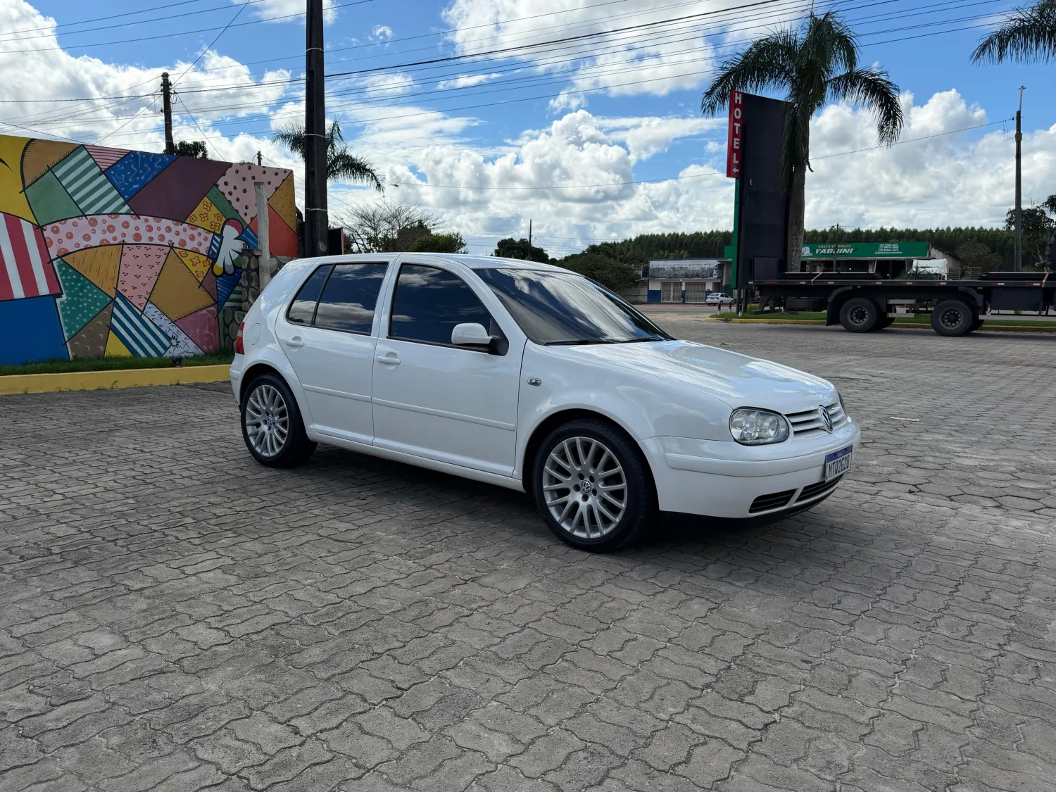 avv-volkswagen-golf-venda-12e851d-imagem-001