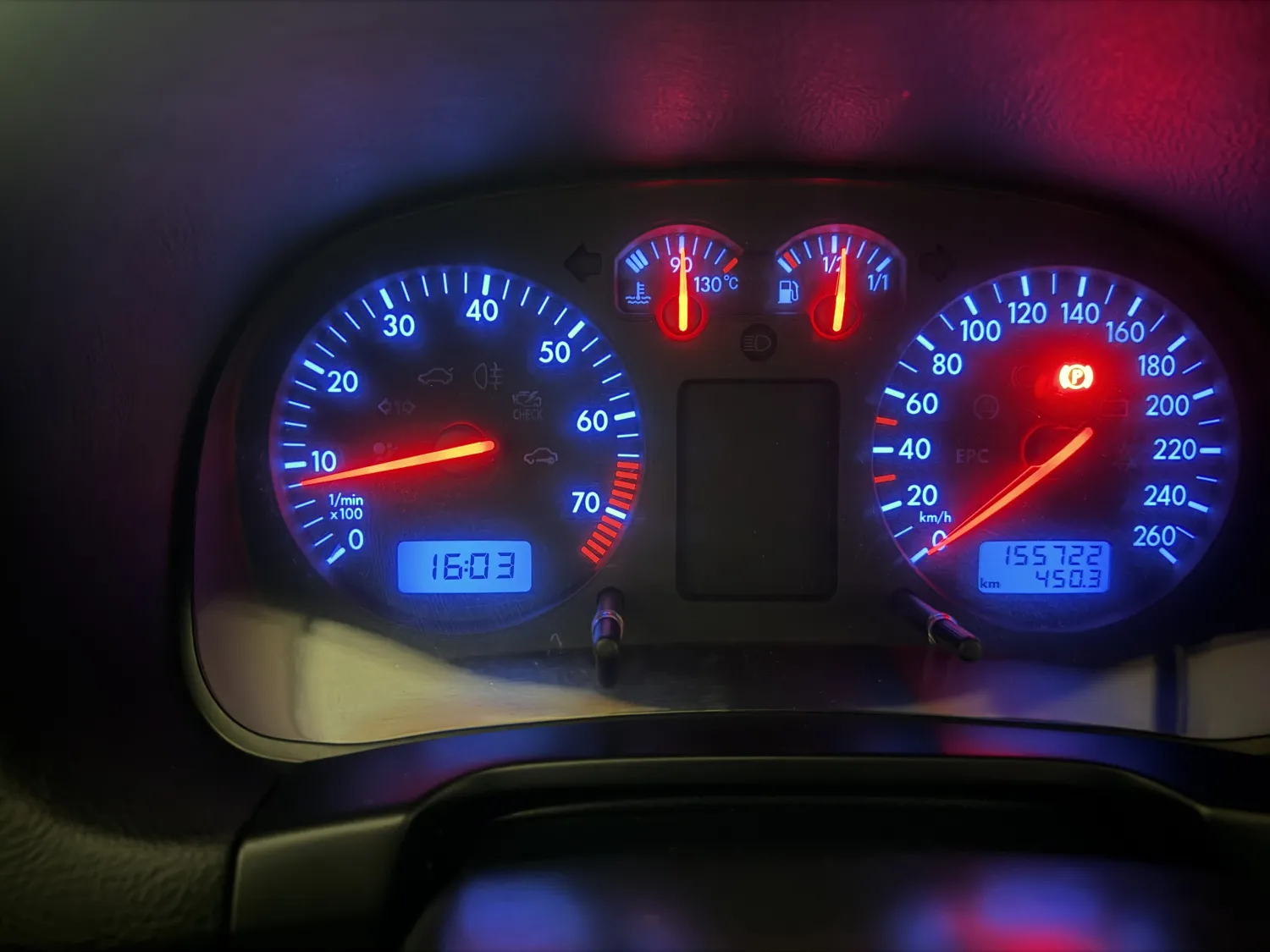 avv-volkswagen-golf-venda-4eb9a09-imagem-009