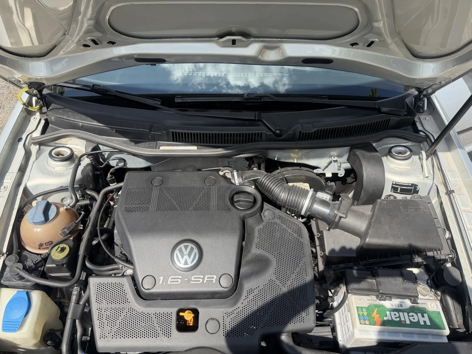 avv-volkswagen-golf-venda-4eb9a09-imagem-010