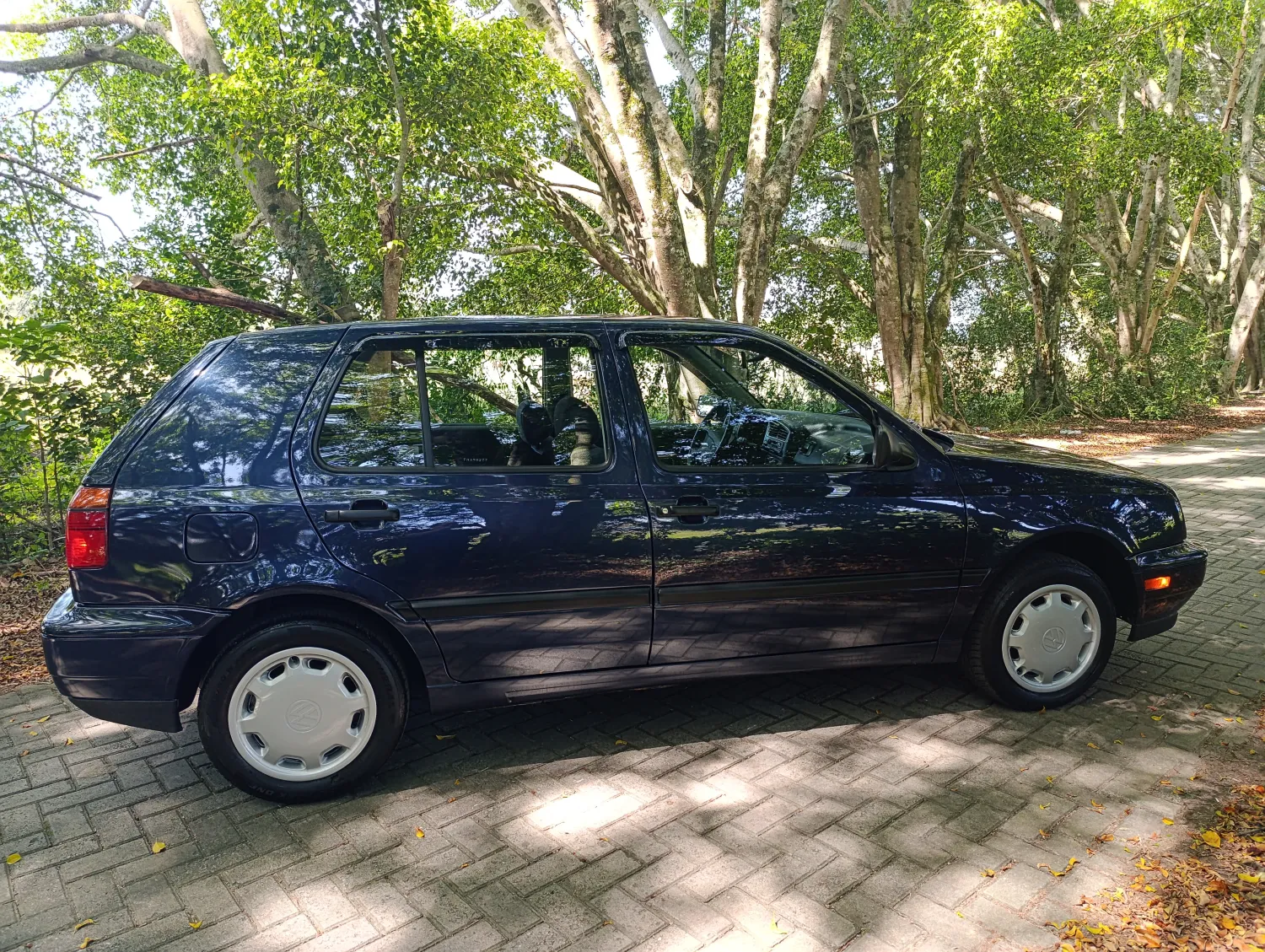 avv-volkswagen-golf-venda-510fde3-imagem-010