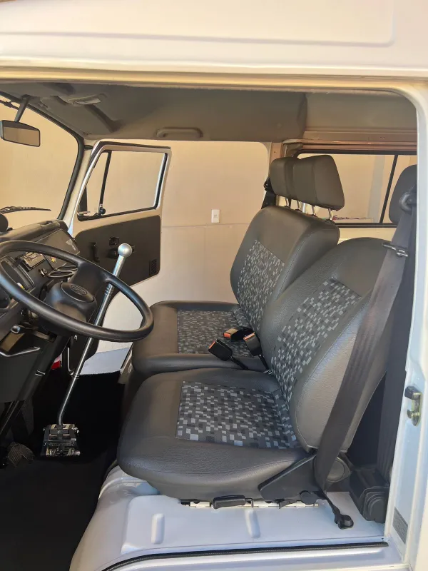 avv-volkswagen-kombi-1-4-flex-stander-venda-tre1vf3-imagem-014