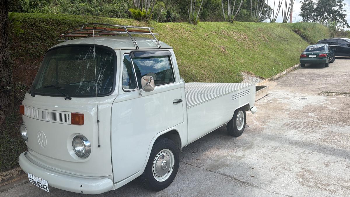 avv-volkswagen-kombi-cabrita-venda-pb2qm57-imagem-002