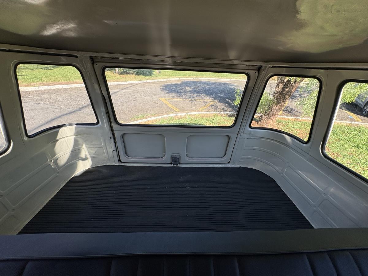 avv-volkswagen-kombi-corujinha-venda-6yh7x9j-imagem-002