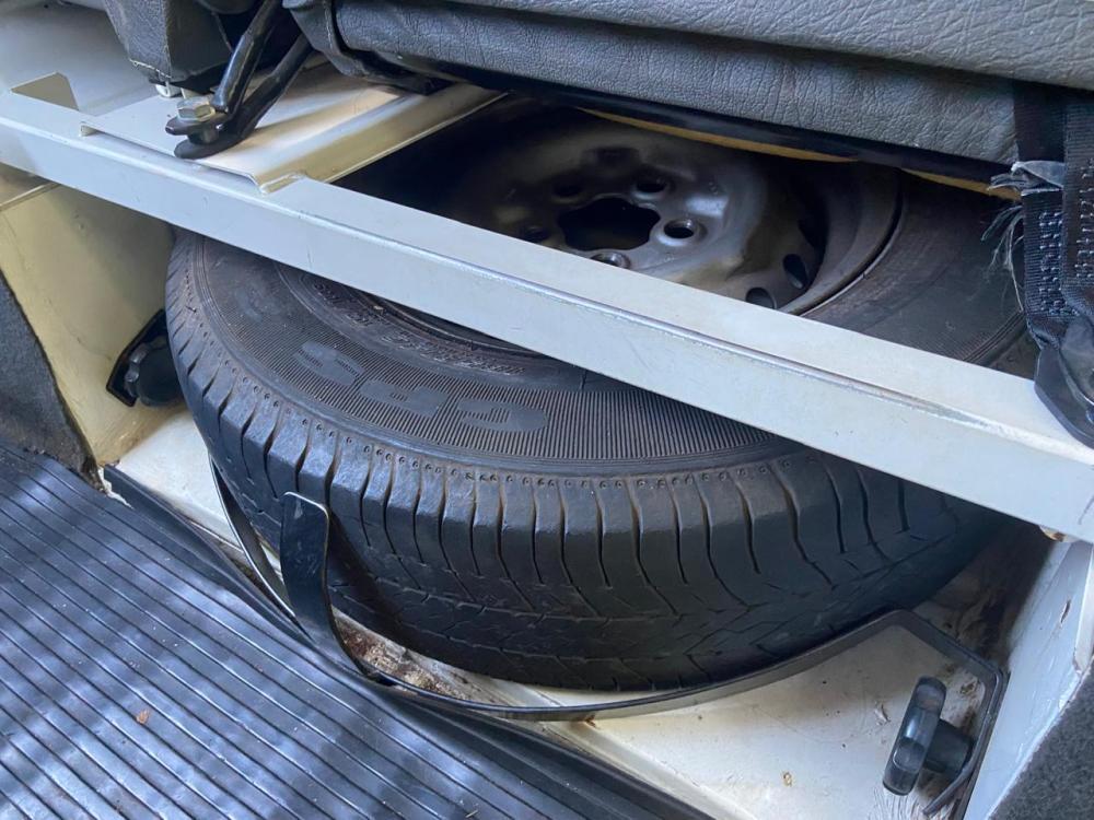 avv-volkswagen-kombi-escolar-15-lugares-venda-85mnowx-imagem-018