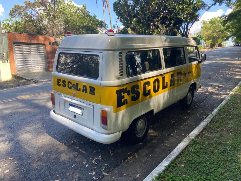 avv-volkswagen-kombi-escolar-15-lugares-venda-85mnowx-imagem-024