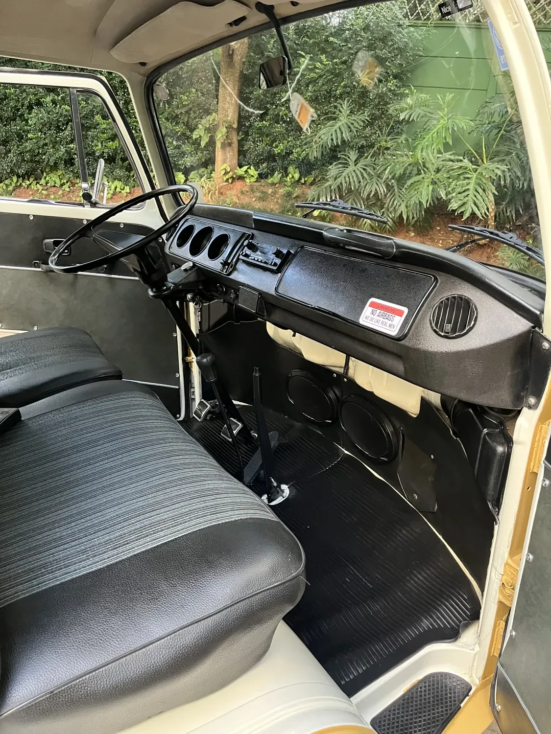avv-volkswagen-kombi-luxo-venda-jaeptxx-imagem-015